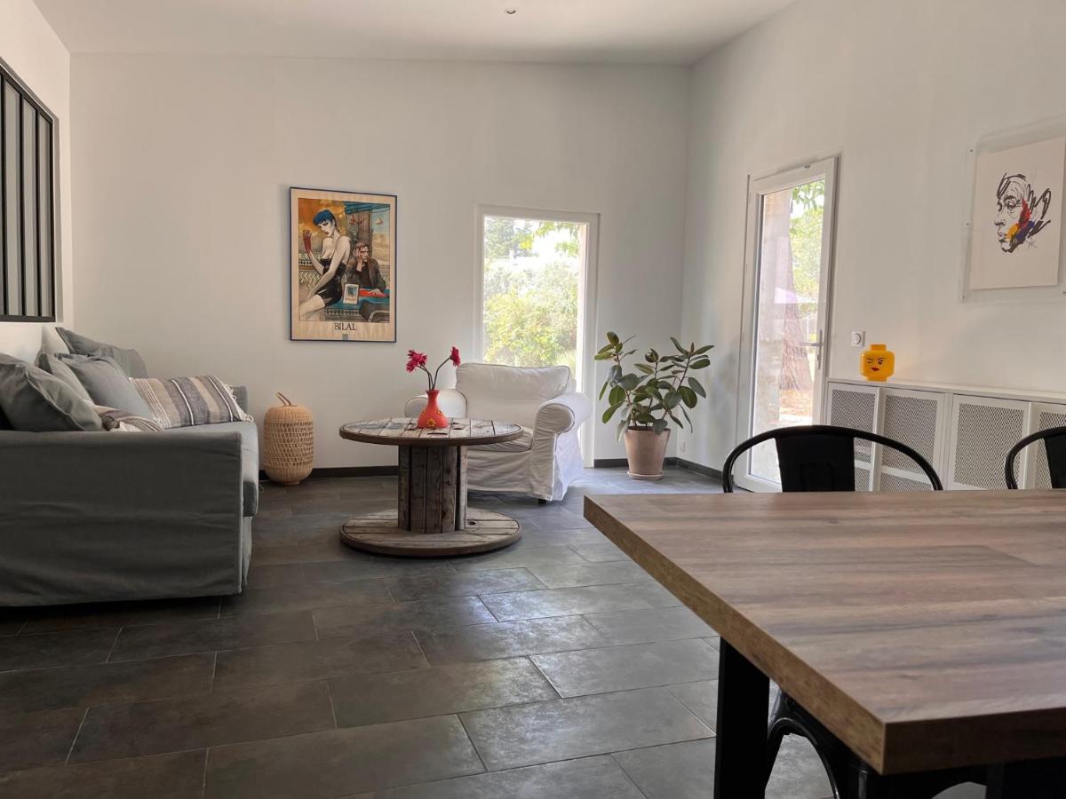 Maisonnette Independante Avec Jardin/Patio 尼姆 外观 照片