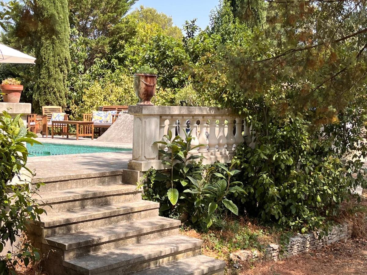 Maisonnette Independante Avec Jardin/Patio 尼姆 外观 照片